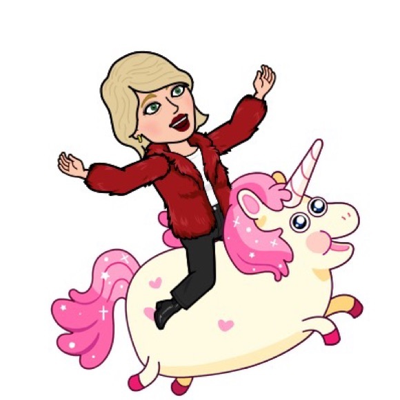 Meet your Posher, Gigi - Picture 2 of 2